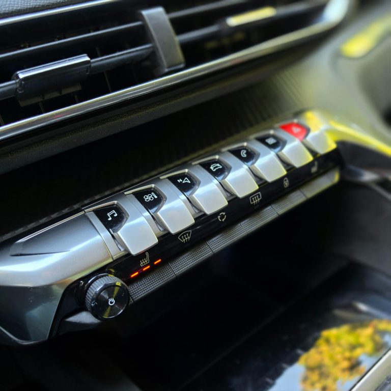 Peugeot 5008 2021 second hand – Mașini în Rate Baia Mare
