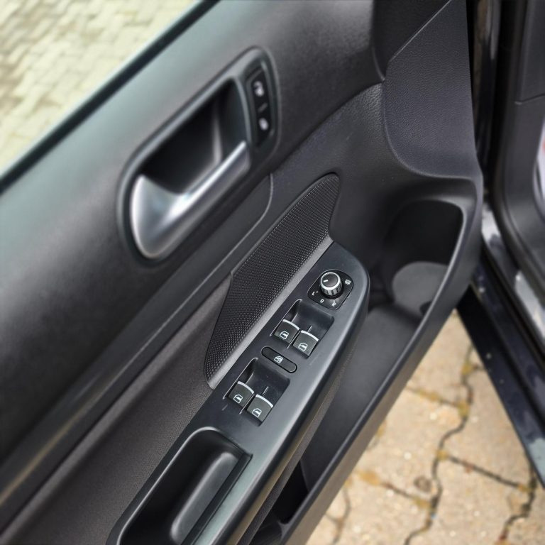 Volkswagen GOLF 6 STYLE 2012 second hand – Mașini în Rate Baia Mare