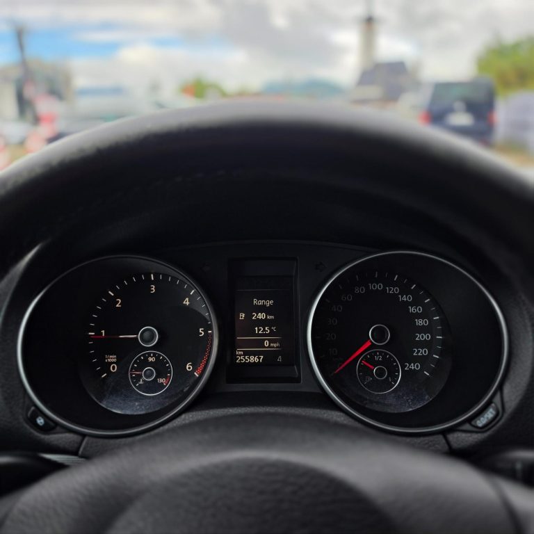 Volkswagen GOLF 6 STYLE 2012 second hand – Mașini în Rate Baia Mare